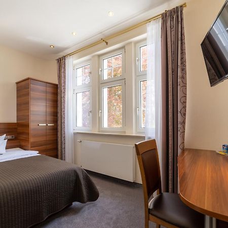 Hotel Schöngarten garni Lindau  Exteriör bild