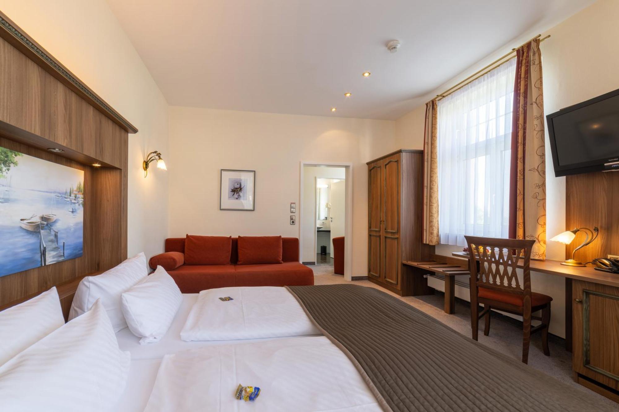 Hotel Schöngarten garni Lindau  Exteriör bild