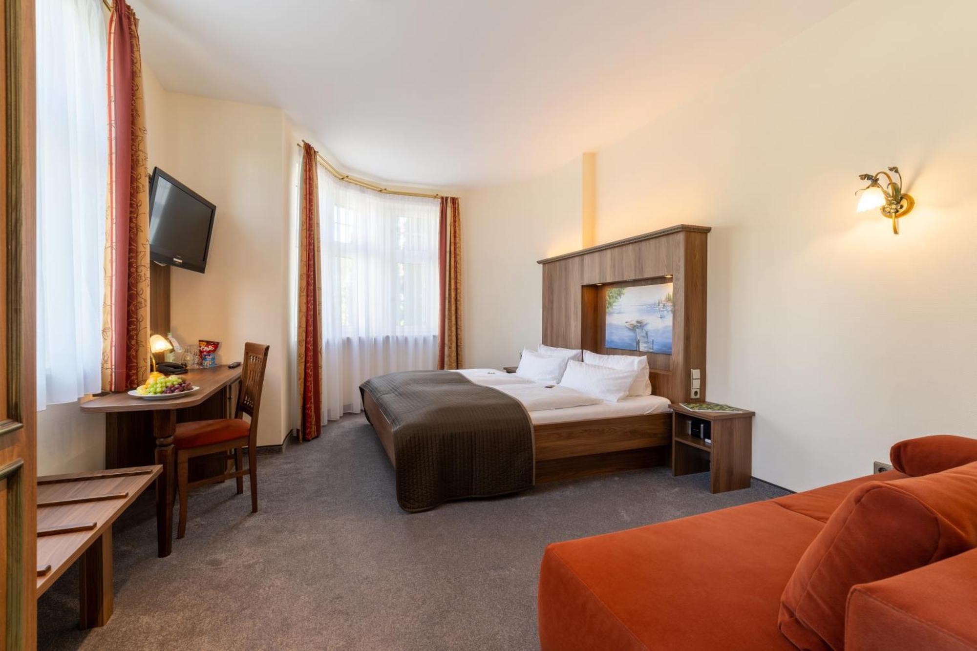 Hotel Schöngarten garni Lindau  Exteriör bild